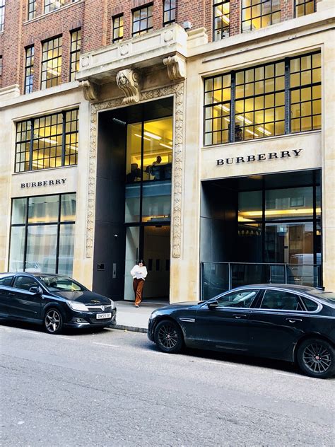 burberry design office london|where is burberry head office.